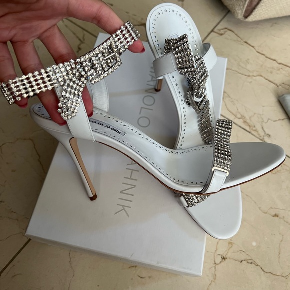 Manolo Blahnik Bashifa Leather & Crystal Sandals - Picture 5 of 7